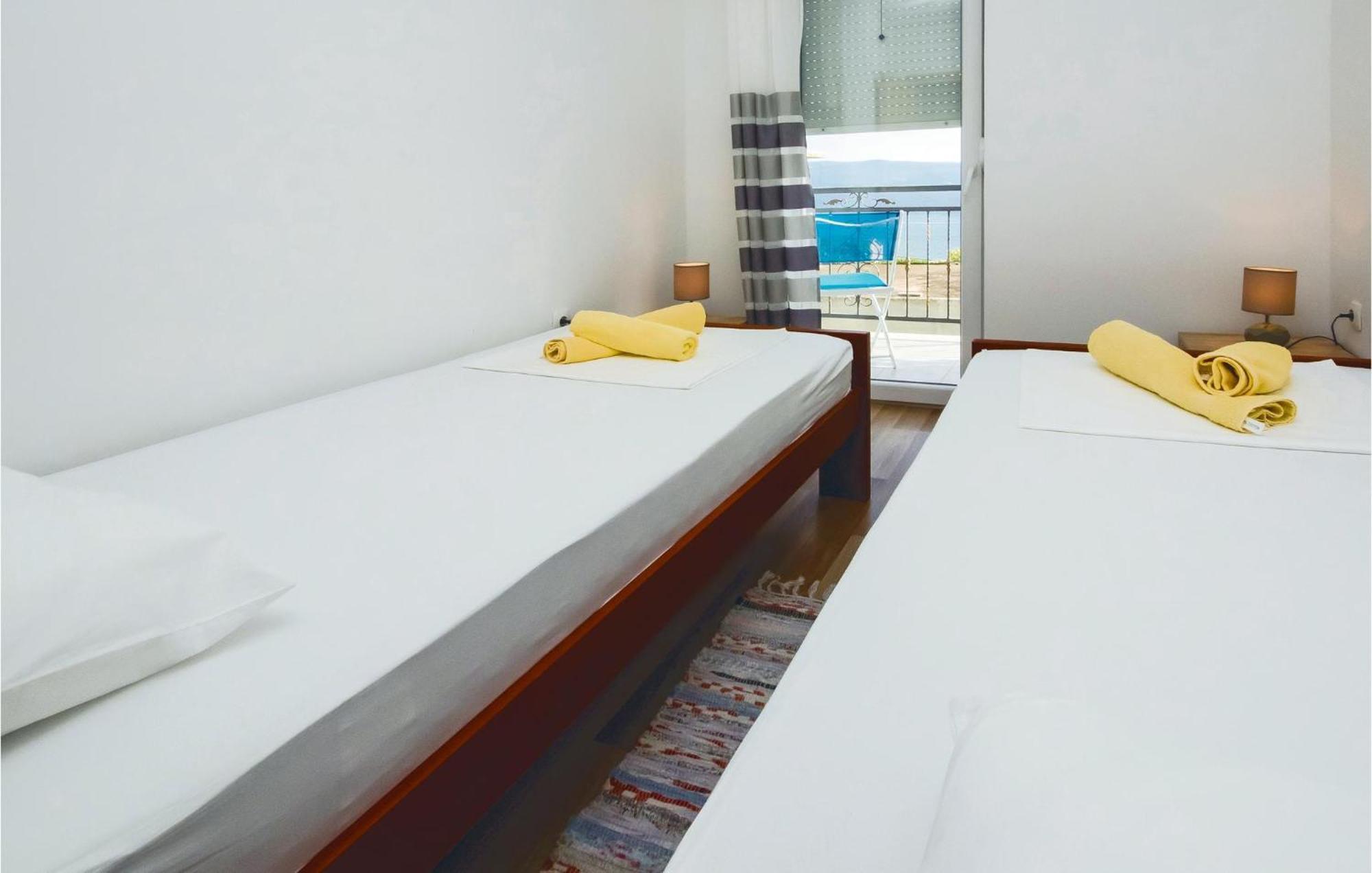 2 Bedroom Awesome Apartment In Mali Rat Sumpetar Esterno foto